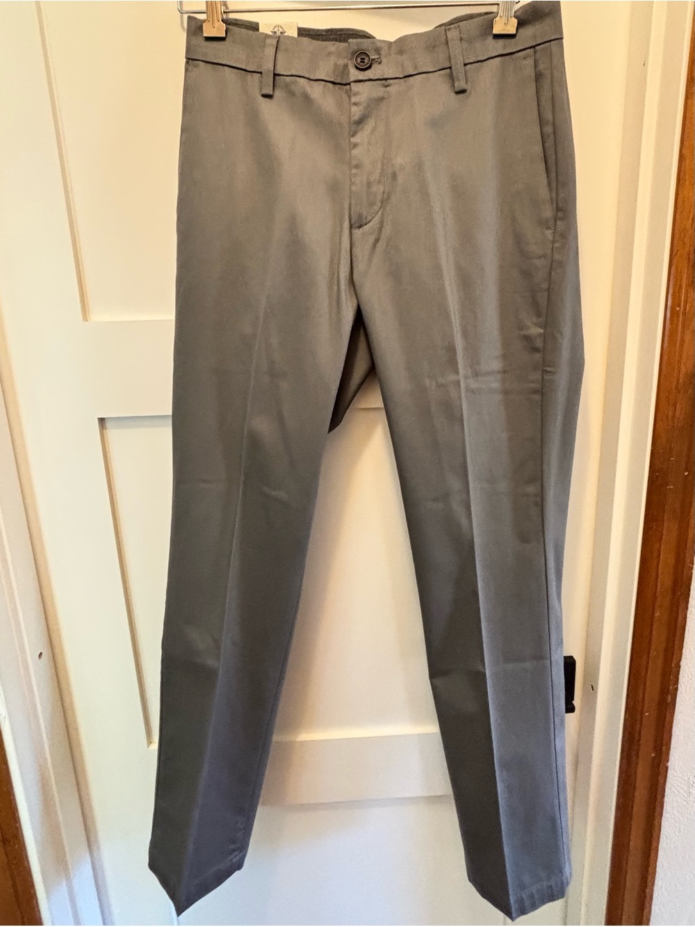 NWT Dockers Men's Charcoal Gray Dress Pants - Classic Fit